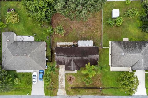 Villa ou maison à vendre à Kissimmee, Floride: 2 chambres, 94.2 m2 № 1336584 - photo 26