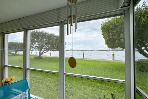 Copropriété à vendre à Aventura, Floride: 1 chambre, 71.35 m2 № 1321677 - photo 26