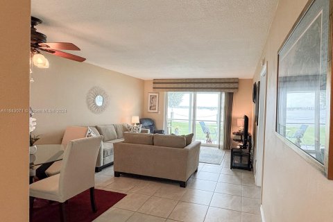 Copropriété à vendre à Aventura, Floride: 1 chambre, 71.35 m2 № 1321677 - photo 8