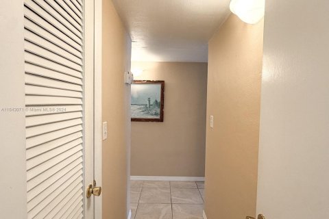 Copropriété à vendre à Aventura, Floride: 1 chambre, 71.35 m2 № 1321677 - photo 16