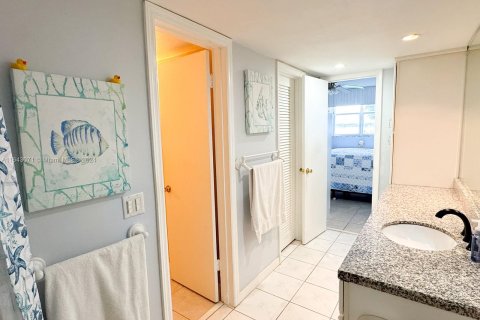 Condo in Aventura, Florida, 1 bedroom  № 1321677 - photo 22