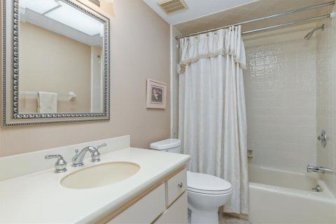 Villa ou maison à vendre à Punta Gorda, Floride: 2 chambres, 151.9 m2 № 1211070 - photo 27