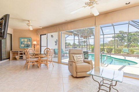 Villa ou maison à vendre à Punta Gorda, Floride: 2 chambres, 151.9 m2 № 1211070 - photo 16