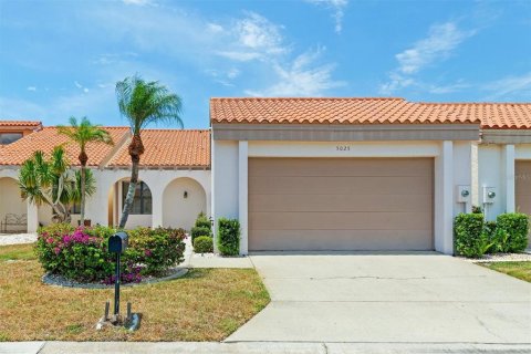 Villa ou maison à vendre à Punta Gorda, Floride: 2 chambres, 151.9 m2 № 1211070 - photo 1