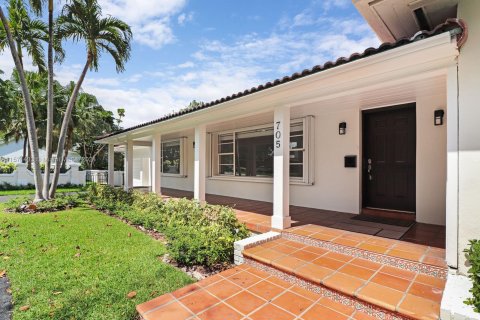 Villa ou maison à vendre à Coral Gables, Floride: 4 chambres, 259.48 m2 № 1127574 - photo 1