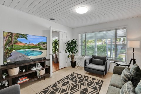 Casa en venta en Coral Gables, Florida, 4 dormitorios, 259.48 m2 № 1127574 - foto 18