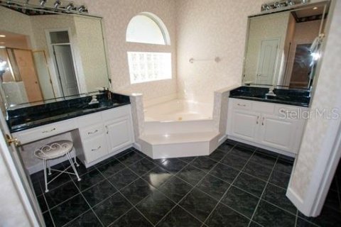 Villa ou maison à vendre à Orlando, Floride: 4 chambres, 235.23 m2 № 1381420 - photo 20