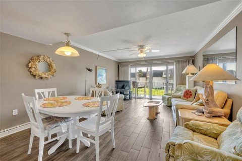 Condo in New Smyrna Beach, Florida, 2 bedrooms  № 1381421 - photo 10