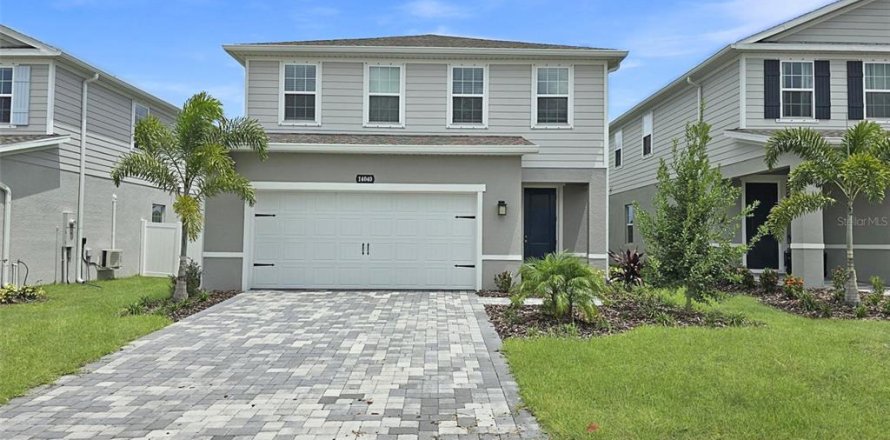 House in Bradenton, Florida 5 bedrooms, 219.44 sq.m. № 1351380