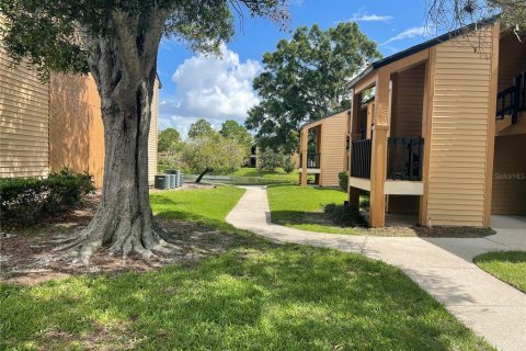 Condominio en alquiler en Largo, Florida, 1 dormitorio, 59.18 m2 № 1351425 - foto 2