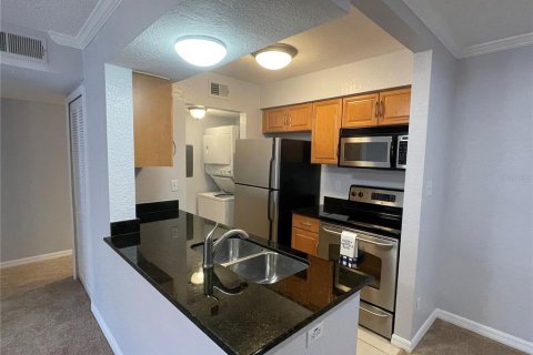 Condominio en alquiler en Largo, Florida, 1 dormitorio, 59.18 m2 № 1351425 - foto 4