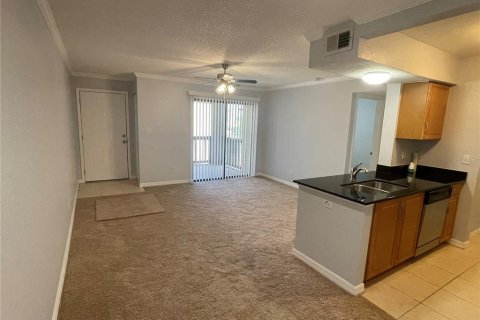 Condominio en alquiler en Largo, Florida, 1 dormitorio, 59.18 m2 № 1351425 - foto 3