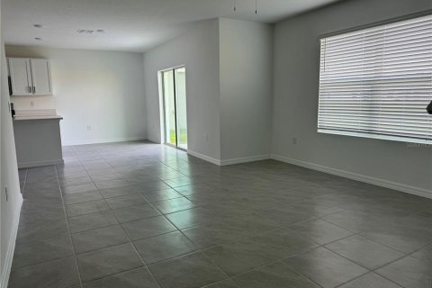 Casa en alquiler en Dade City, Florida, 4 dormitorios, 218.32 m2 № 1351341 - foto 15