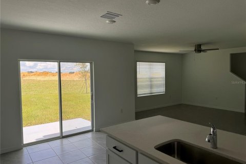 Casa en alquiler en Dade City, Florida, 4 dormitorios, 218.32 m2 № 1351341 - foto 9