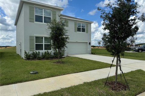 Villa ou maison à louer à Dade City, Floride: 4 chambres, 218.32 m2 № 1351341 - photo 1