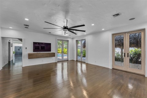 Villa ou maison à vendre à Fort Lauderdale, Floride: 4 chambres, 335.01 m2 № 1186600 - photo 11