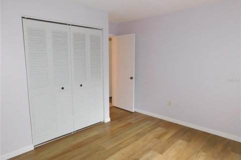 Condo in Tarpon Springs, Florida, 2 bedrooms  № 1337686 - photo 20