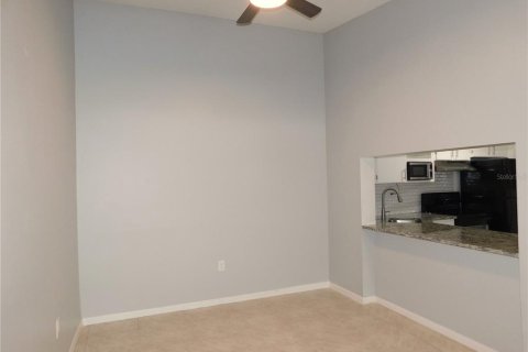 Condo in Tarpon Springs, Florida, 2 bedrooms  № 1337686 - photo 10