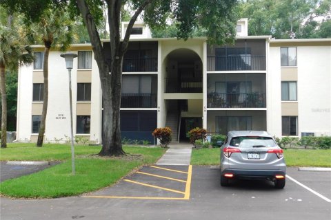 Condo in Tarpon Springs, Florida, 2 bedrooms  № 1337686 - photo 2