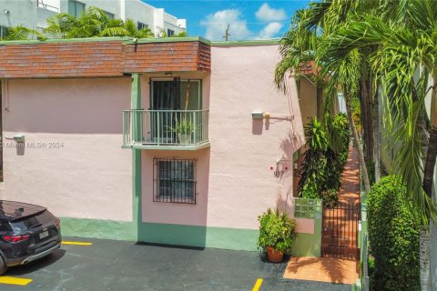 Copropriété à vendre à Miami Beach, Floride: 2 chambres, 80.82 m2 № 1294322 - photo 16