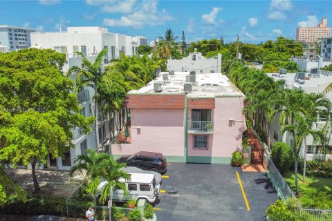 Copropriété à vendre à Miami Beach, Floride: 2 chambres, 80.82 m2 № 1294322 - photo 17