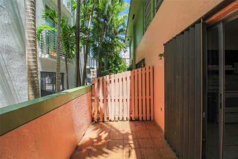 Copropriété à vendre à Miami Beach, Floride: 2 chambres, 80.82 m2 № 1294322 - photo 14