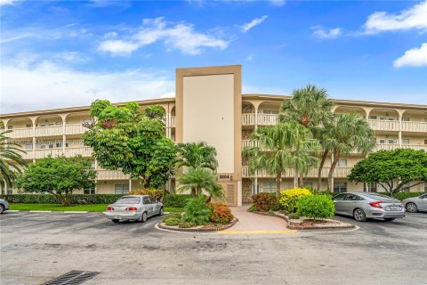 Copropriété à vendre à Coconut Creek, Floride: 2 chambres, 107.4 m2 № 1240466 - photo 27