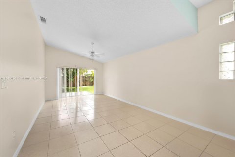 Villa ou maison à vendre à Pembroke Pines, Floride: 3 chambres, 151.71 m2 № 1240467 - photo 7