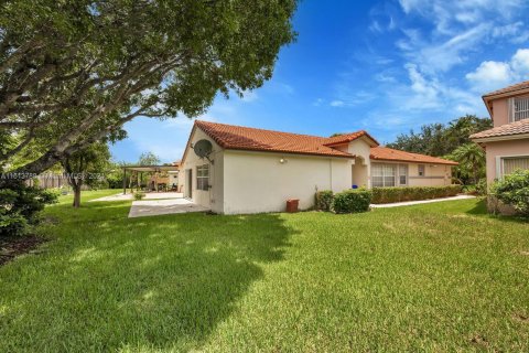 Villa ou maison à vendre à Pembroke Pines, Floride: 3 chambres, 151.71 m2 № 1240467 - photo 4