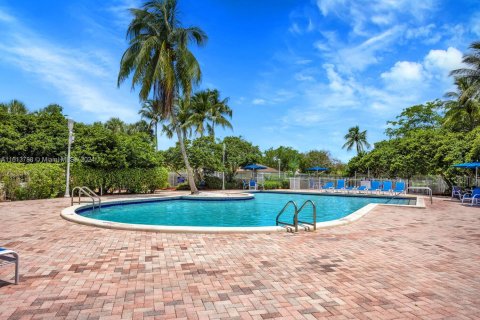 Casa en venta en Pembroke Pines, Florida, 3 dormitorios, 151.71 m2 № 1240467 - foto 24