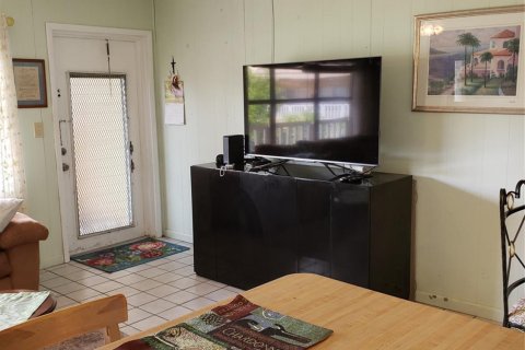 Condo in Sunrise, Florida, 1 bedroom  № 1118165 - photo 15