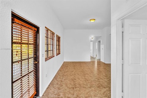 Condo in Coral Springs, Florida, 3 bedrooms  № 1372351 - photo 7