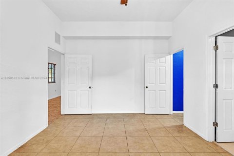 Copropriété à vendre à Coral Springs, Floride: 3 chambres, 116.13 m2 № 1372351 - photo 3