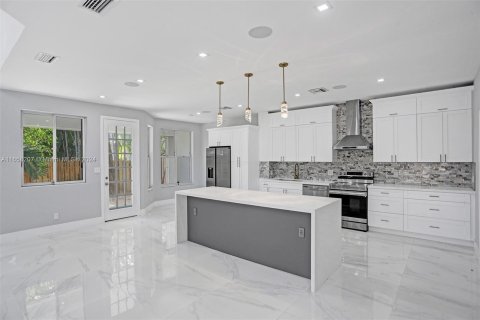 Touwnhouse à vendre à Fort Lauderdale, Floride: 4 chambres, 210.52 m2 № 1372356 - photo 6