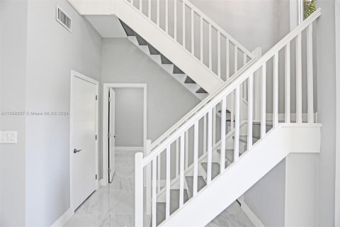 Touwnhouse à vendre à Fort Lauderdale, Floride: 4 chambres, 210.52 m2 № 1372356 - photo 14