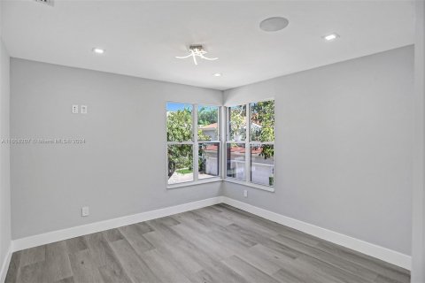 Townhouse in Fort Lauderdale, Florida 4 bedrooms, 210.52 sq.m. № 1372356 - photo 16