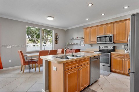 House in Miramar, Florida 4 bedrooms, 202.53 sq.m. № 784948 - photo 20