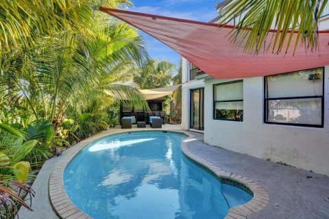 Casa en venta en Coral Springs, Florida, 5 dormitorios, 209.31 m2 № 807594 - foto 4