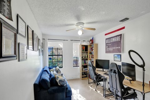 Casa en venta en Coral Springs, Florida, 5 dormitorios, 209.31 m2 № 807594 - foto 24