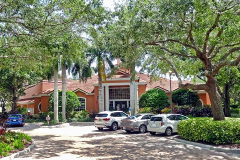 Condo in Sarasota, Florida, 1 bedroom  № 1373961 - photo 30