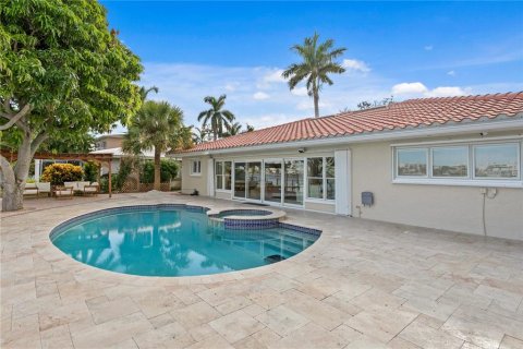 Casa en venta en Saint Pete Beach, Florida, 3 dormitorios, 220.74 m2 № 1374014 - foto 5