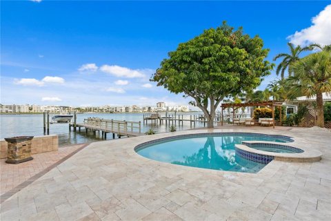 Casa en venta en Saint Pete Beach, Florida, 3 dormitorios, 220.74 m2 № 1374014 - foto 6