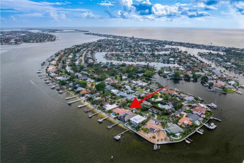 Casa en venta en Saint Pete Beach, Florida, 3 dormitorios, 220.74 m2 № 1374014 - foto 3