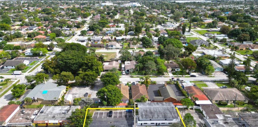 Commercial property in Fort Lauderdale, Florida № 998484