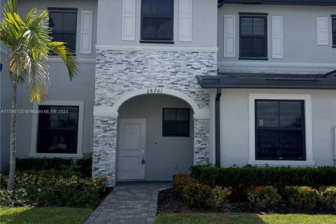 Townhouse in Homestead, Florida 3 bedrooms, 137.77 sq.m. № 1187863 - photo 10