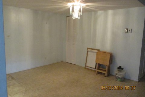 Condo in Tamarac, Florida, 2 bedrooms  № 1188775 - photo 13