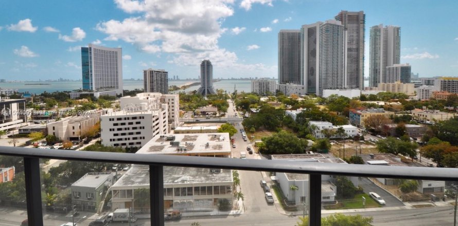 Condo in Miami, Florida, 1 bedroom  № 1187862