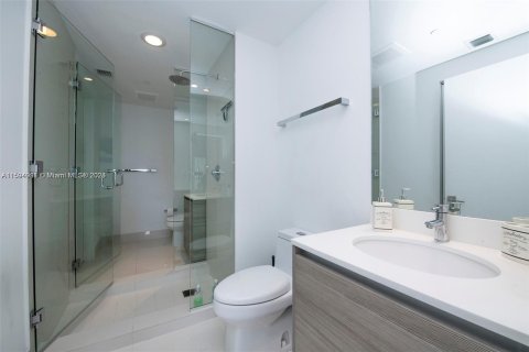 Condo in Miami, Florida, 1 bedroom  № 1187862 - photo 10