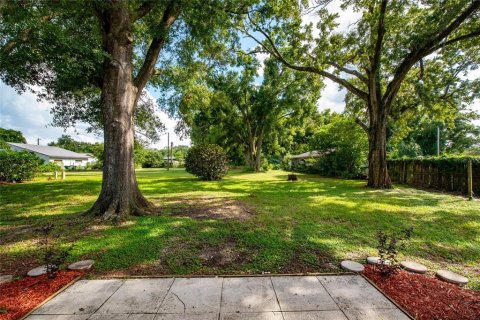 House in Lakeland, Florida 3 bedrooms, 167.22 sq.m. № 1346762 - photo 24