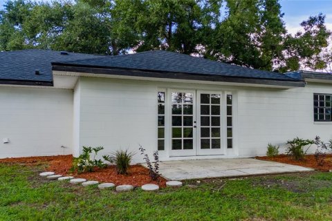 House in Lakeland, Florida 3 bedrooms, 167.22 sq.m. № 1346762 - photo 23